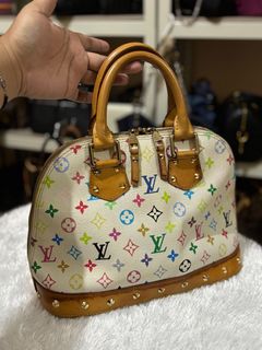 (Kategori: ) berada di . Dikirim oleh ewilesboutique (ID iklan 1368530595, Gambar 1). Deskripsi: .