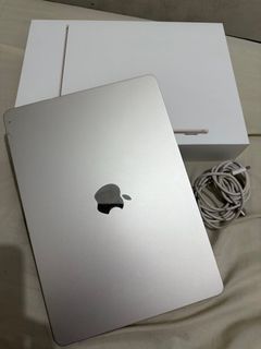 Macbook air M2 256gb 13”