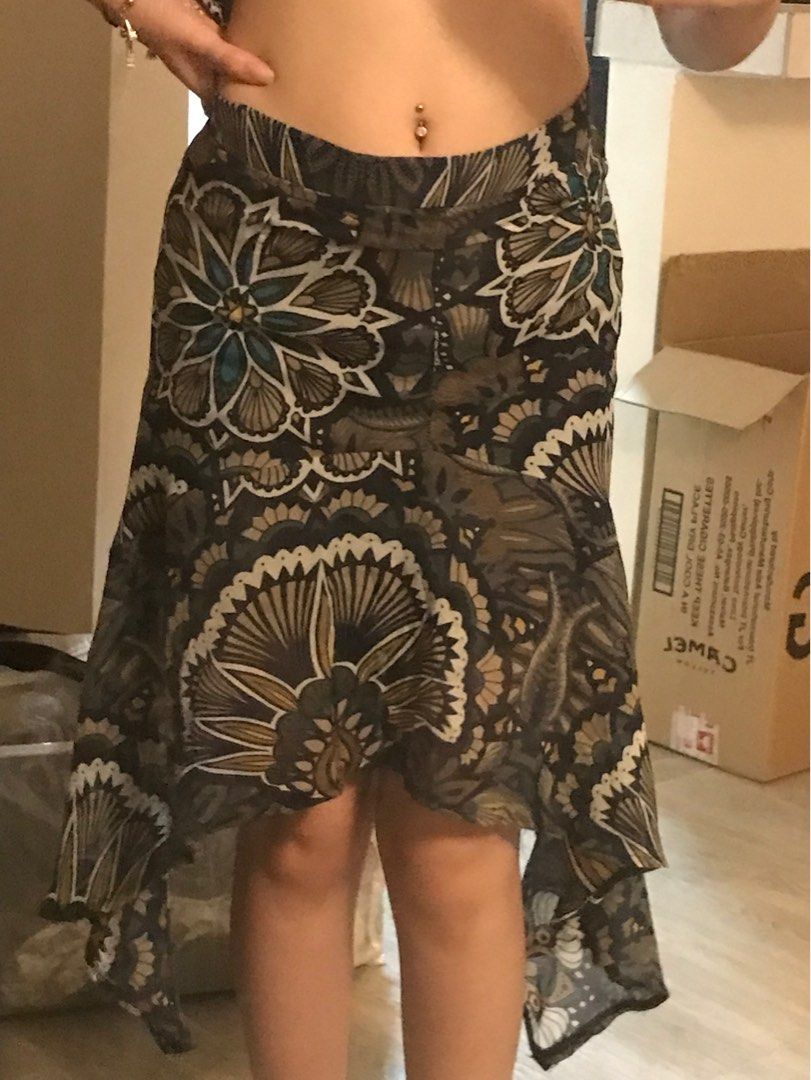 Mermaid Floral Skirt (Category: Skirts) located in Calamba. Submitted by steve_maddenbootzzz (Listing ID 1368564985, Image 1). Description: xs to s sa nanay ko ‘to.