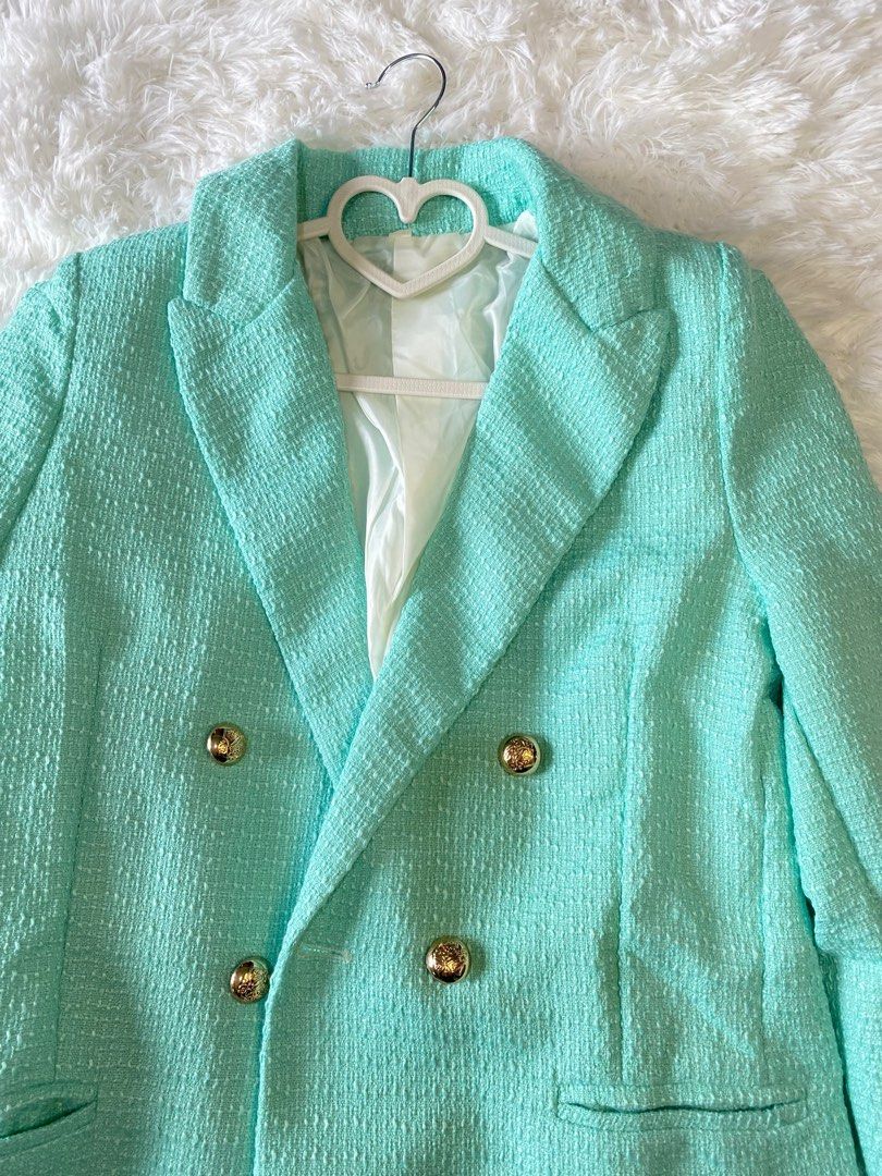 Mint Green tweed Blazer (Category: Coats, Jackets and Outerwear) located in Baguio. Submitted by dreshop (Listing ID 1368531946, Image 2). Description: Size M on tag No brand M-L BNEW Light fabric 📍Baguio.