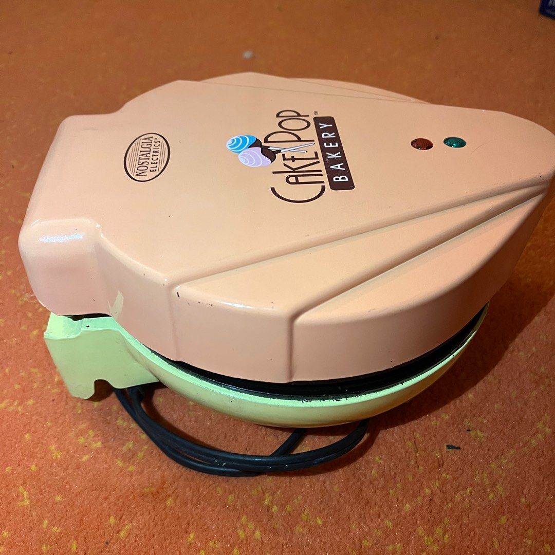 Nostalgia Cake Pop Maker / Baking Stuff (Category: Other Kitchen Appliances) located in Manila. Submitted by hazzfashionmusthaves (Listing ID 1368535316, Image 3). Description: #luvearth.