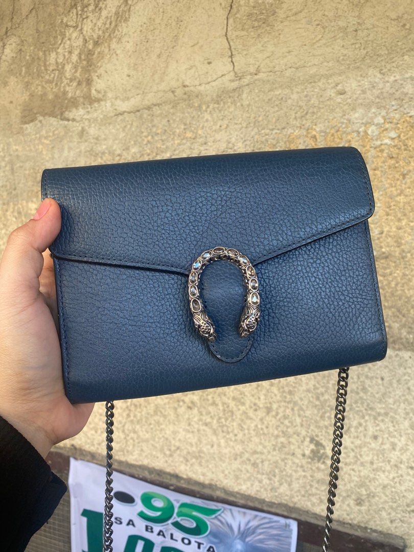 original gucci sling bag (Category: Luxury Bags & Wallets) located in Zamboanga. Submitted by luxuries21 (Listing ID 1368472044, Image 1). Description: .