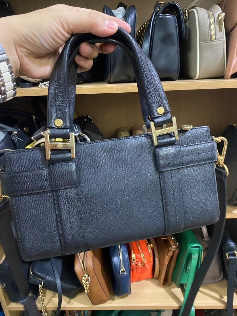 original mcm 2way (Category: Luxury Bags & Wallets) located in Zamboanga. Submitted by luxuries21 (Listing ID 1368474784, Image 3). Description: .