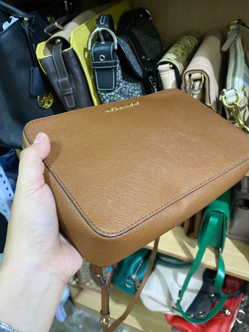 original mk (Category: Luxury Bags & Wallets) located in Zamboanga. Submitted by luxuries21 (Listing ID 1368484421, Image 2). Description: .