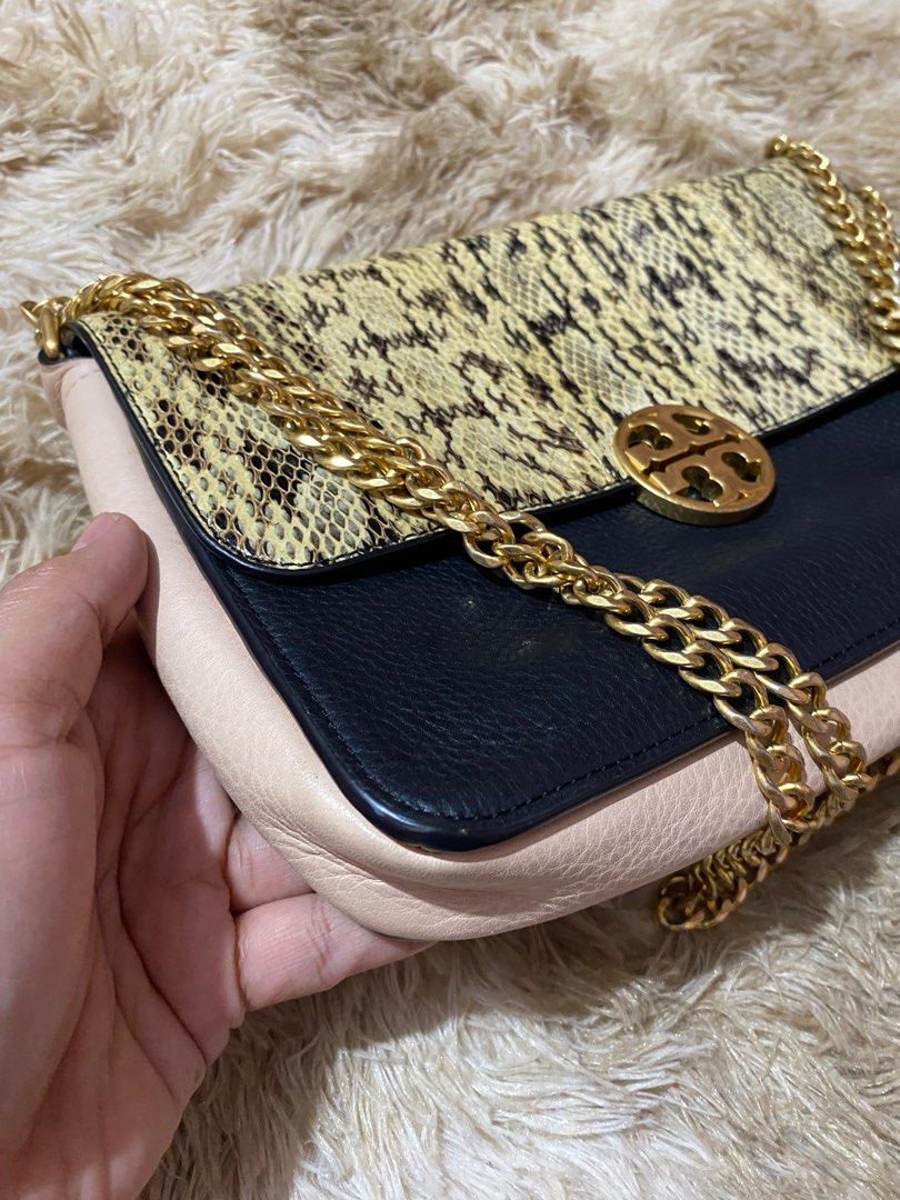 original tory burch (Category: Luxury Bags & Wallets) located in Zamboanga. Submitted by luxuries21 (Listing ID 1368475461, Image 2). Description: .