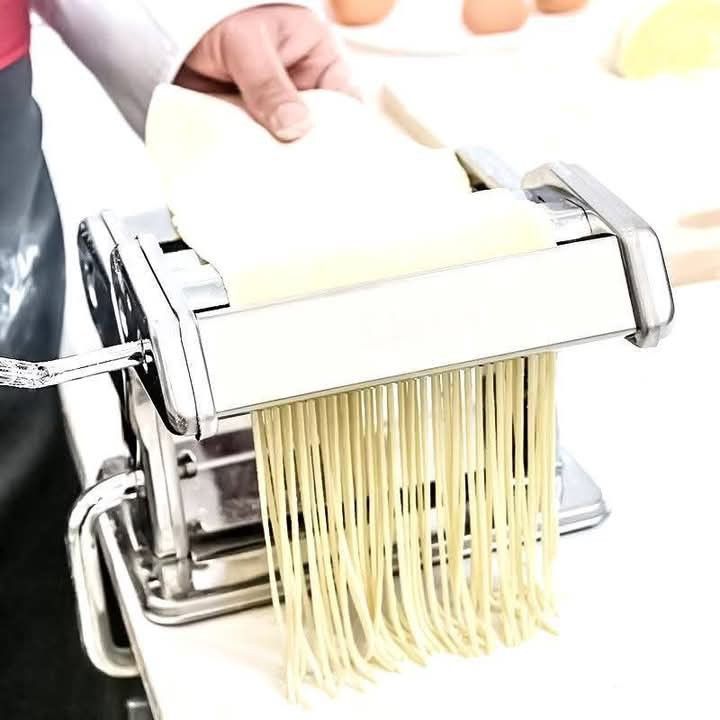 😍Pasta Maker ✅150mm 💖code MN (Category: Cookware & Accessories) located in Manila. Submitted by iliasjen (Listing ID 1368437997, Image 3). Description: 😍Pasta Maker ✅150mm 💖code MN.