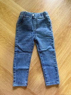 (Category: ) located in . Submitted by mylilproject (Listing ID 1368434016, Image 1). Description: .