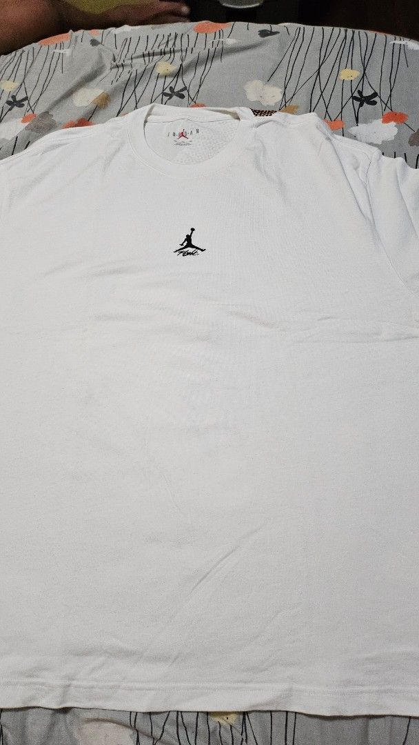preloved authentic Jordan white shirt (2xl). (Category: Tshirts & Polo Shirts ) located in Las Pinas. Submitted by grrims (Listing ID 1368502672, Image 1). Description: Selling preloved authentic Jordan white shirt (2xl). used once rfs: decluttering SellingPrice: 1,500.00 (Orig price: 2200 or 2300).