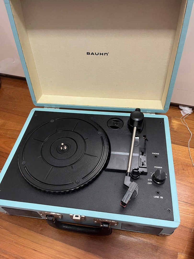 record player LP (Category: Portable Music Players) located in Singapore. Submitted by yqerjl (Listing ID 1368440521, Image 1). Description: BAUHN record player -audio is good -very easy to use and good for beginners -portable -has a vintage feel -ctb for more info meet ups at kovan mrt .