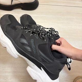 由 teresa998 (刊登 ID 1368472637，圖片 1) 提交，位於 的 (類別：)，說明：。