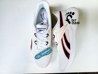(Kategori: ) berada di . Dikirim oleh feetandfound_ (ID iklan 1368492415, Gambar 1). Deskripsi: .