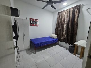 (Category: ) located in . Submitted by Aziz27 (Listing ID 1368423056, Image 1). Description: .