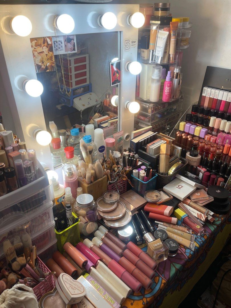 Sale or swap (Category: Makeup) located in Cavite. Submitted by dilancay (Listing ID 1368414813, Image 1). Description: Sale or swap all authentic.