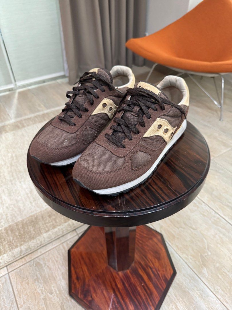 Saucony Shadow Original Brown (Category: Sneakers) located in Makati City. Submitted by cruisegold (Listing ID 1368481553, Image 1). Description: Purchased in 2019. Selling because I've switched to On Running shoes, and I don't want to hold onto shoes that aren't in rotation anymore. Item will be shipping from Makati. .