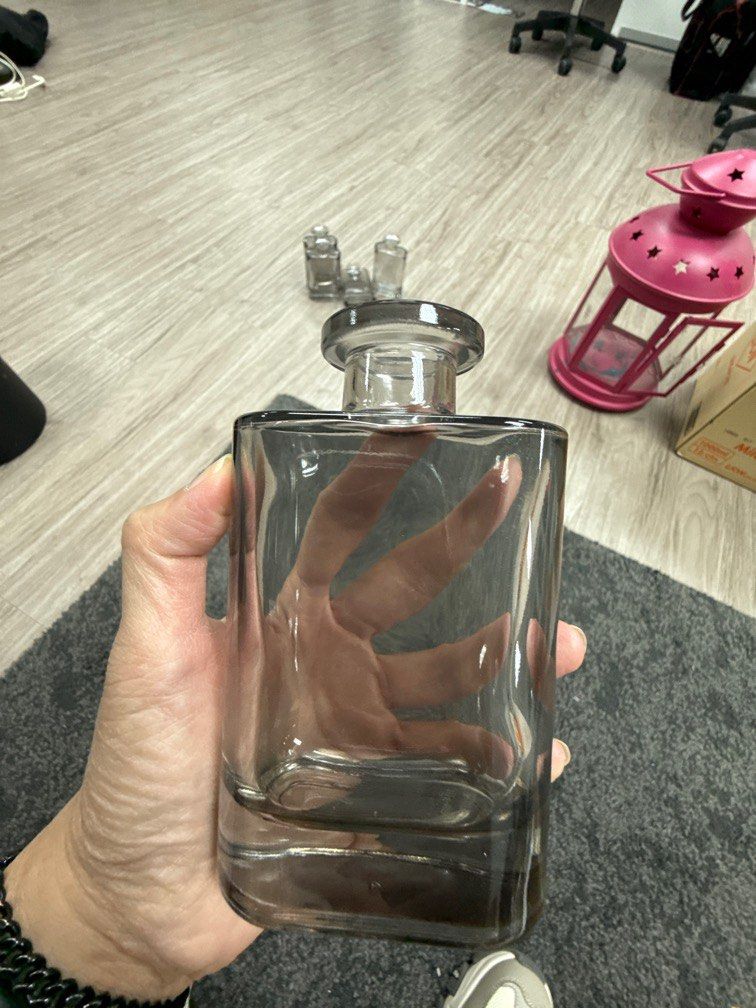 Small vases65074666073601111