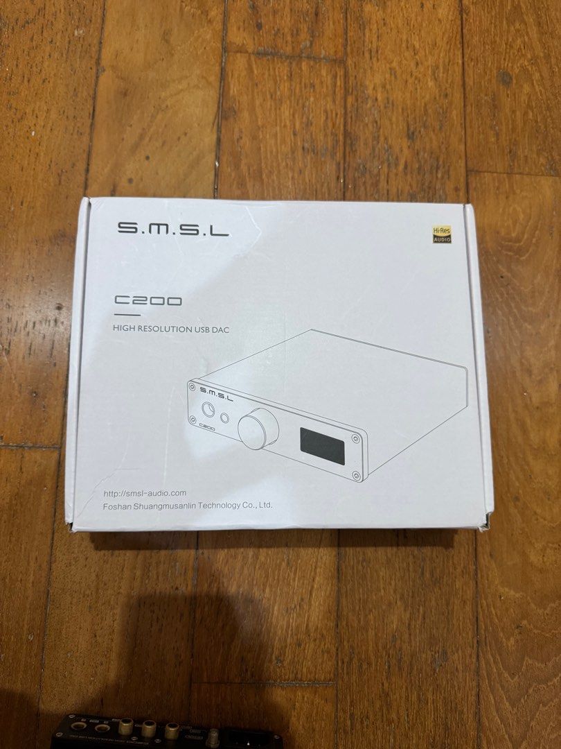 SMSL C200 DAC Headphone amplifier (Category: Soundbars, Speakers & Amplifiers) located in Singapore. Submitted by seller9991 (Listing ID 1368563213, Image 1). Description: Mint condition headphone amplifier. Used it less than 10 times and left in storage after. Condition is pristine. Comes with - Headphone amp + Box - Power cable - bluetooth receiver - remote control *No usb-c cable with this - ESS Technology high-end D/A chip ES9038Q2M; - Qualco