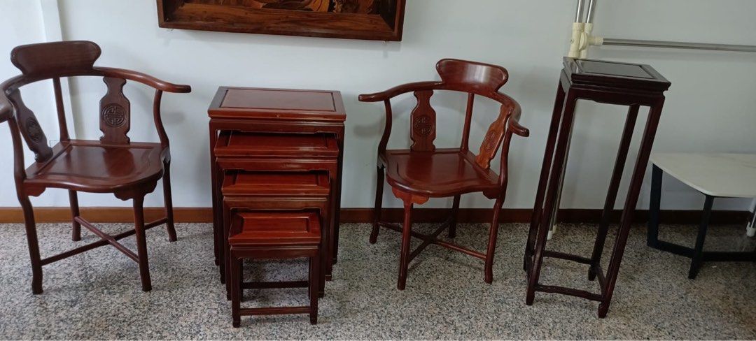 Table set (Category: Tables & Sets) located in Singapore. Submitted by annaprs (Listing ID 1368483184, Image 2). Description: Do chat if you would like to know more or up for negotiation .