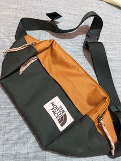 （分類：）位於 。 由 ronronron715 提交（商品編號 1368505628，圖片 1）。簡介： 。