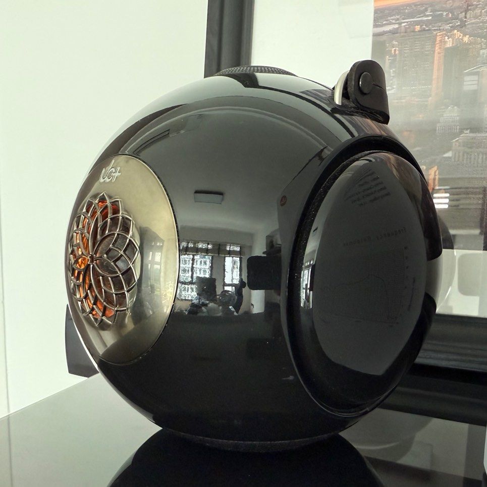 UB+ dB1 Doublebase speakers (Category: Soundbars, Speakers & Amplifiers) located in Singapore. Submitted by nickleby (Listing ID 1368458367, Image 1). Description: UB+ dB1 Doublebase speakers for sale, kept unused in perfect working condition. Selling as i did not have much use for it..
