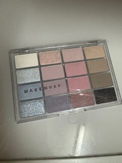 Wakemake 眼影 購自韓國629424175860491123