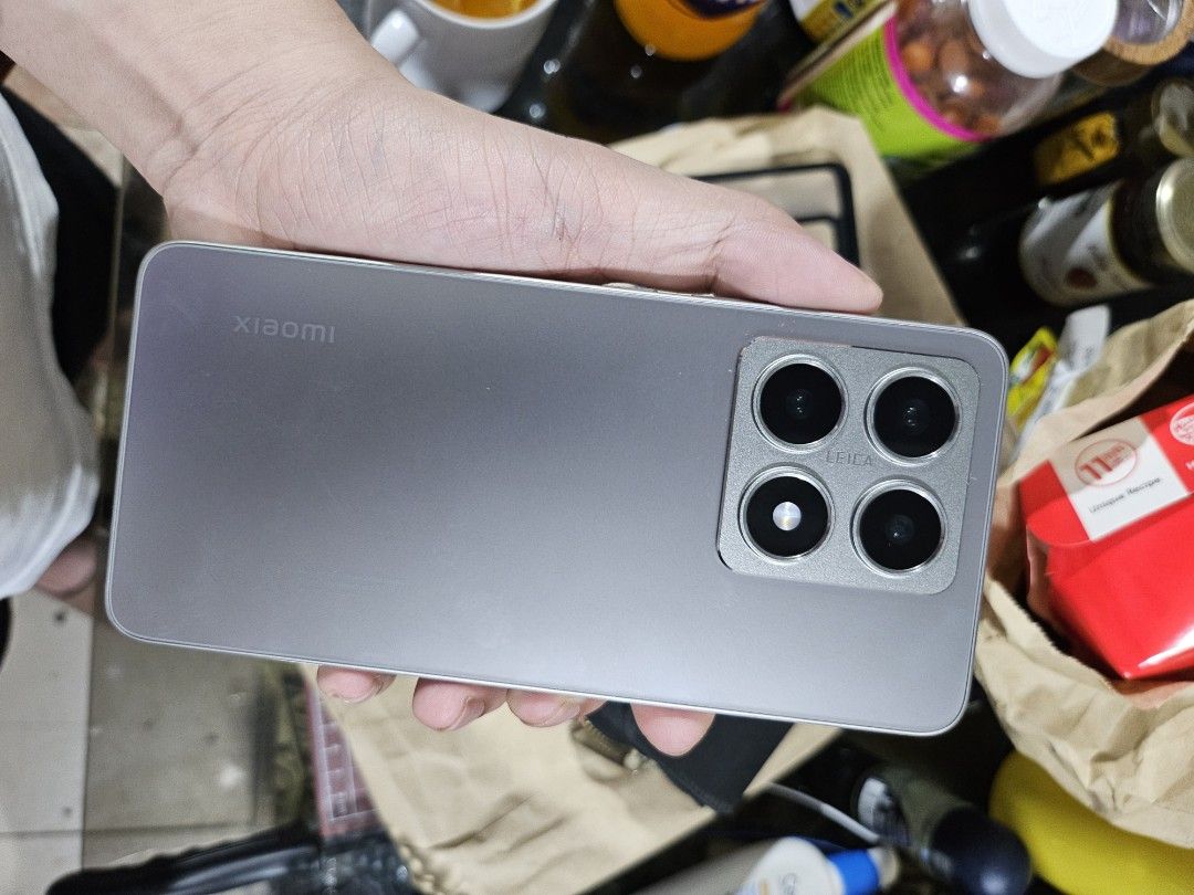 Xiaomi 14T Open swap (Category: Xiaomi) located in Manila. Submitted by christian40838 (Listing ID 1368572171, Image 3). Description: Straight swap sa Xiaomi 13 Offer sa other device Xiaomi 14T Titan Grey 12/512GB Smart Devil TG installed With box + cases Issue: Small dent (check last pic) doesn't affect performance. Meetup: Marikina, Cubao area..