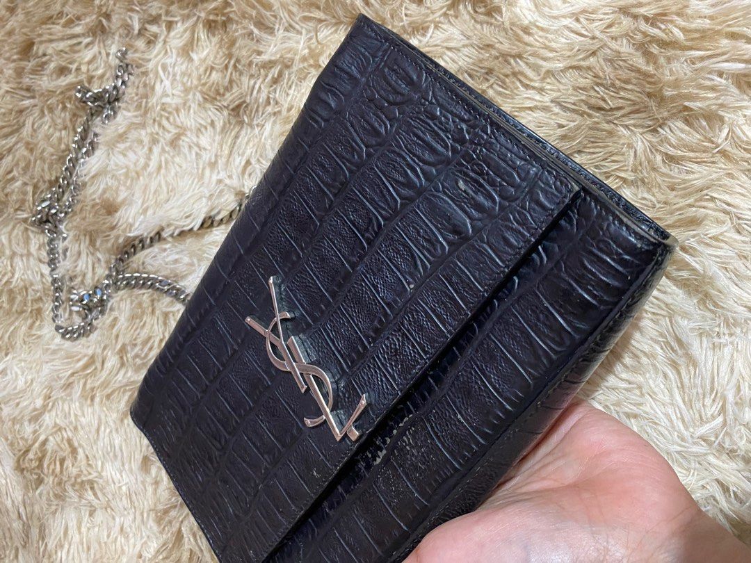 ysl (Category: Luxury Bags & Wallets) located in Zamboanga. Submitted by luxuries21 (Listing ID 1368471338, Image 3). Description: .
