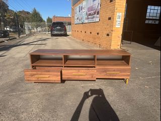 (Category: ) located in . Submitted by pricworthvic (Listing ID 1368623012, Image 1). Description: .