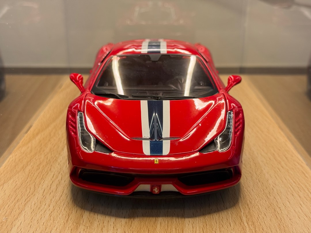 Burago 1/18 Ferrari 458 Speciale – Modèle Exposition – Sans Boîte