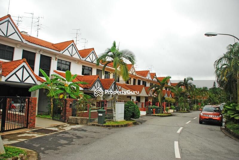 🍀 Freehold | D28 | Yio Chu Kang MRT | 6 Beds 4 Baths | Well- maintained |Landed | 3-Storey Inter-Terrace for Sale🍀63226190259330111