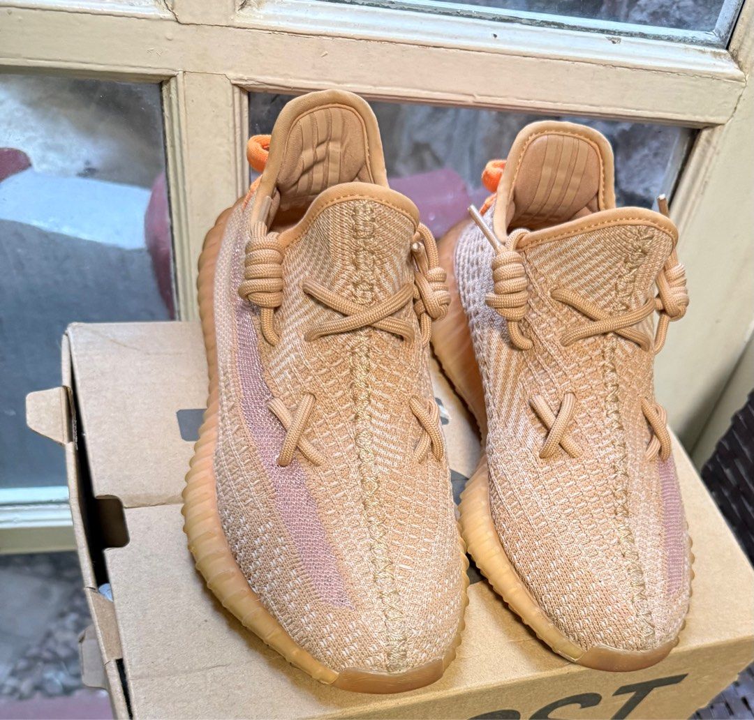 Adidas boost (Category: Sneakers) located in Las Pinas. Submitted by snowpluspro (Listing ID 1368583820, Image 2). Description: .