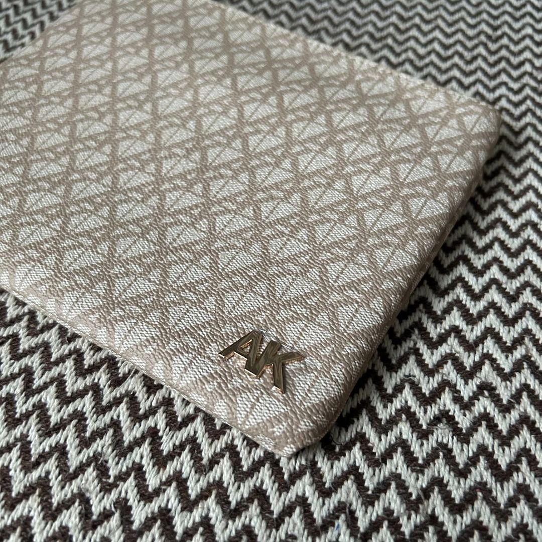 Anne Klein Wristlet (Category: Luxury Bags & Wallets) located in Paranaque City. Submitted by wolfhill (Listing ID 1368745668, Image 3). Description: 100% brand new and authentic from the USA!.