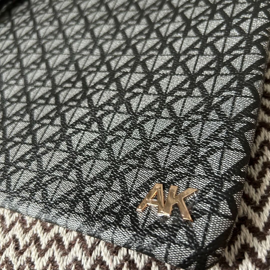 Anne Klein Wristlet (Category: Luxury Bags & Wallets) located in Paranaque City. Submitted by wolfhill (Listing ID 1368745892, Image 3). Description: 100% brand new and authentic from the USA!.