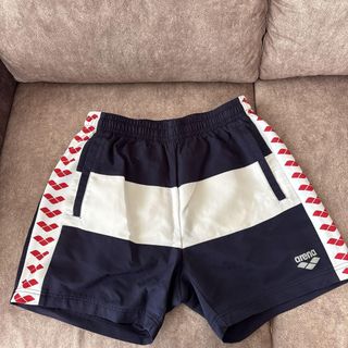 (Category: ) located in . Submitted by collectable_items (Listing ID 1368729660, Image 1). Description: .