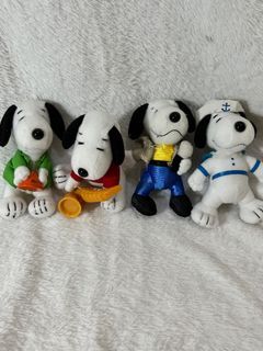 Assorted Many Lives of Snoopy (take all)