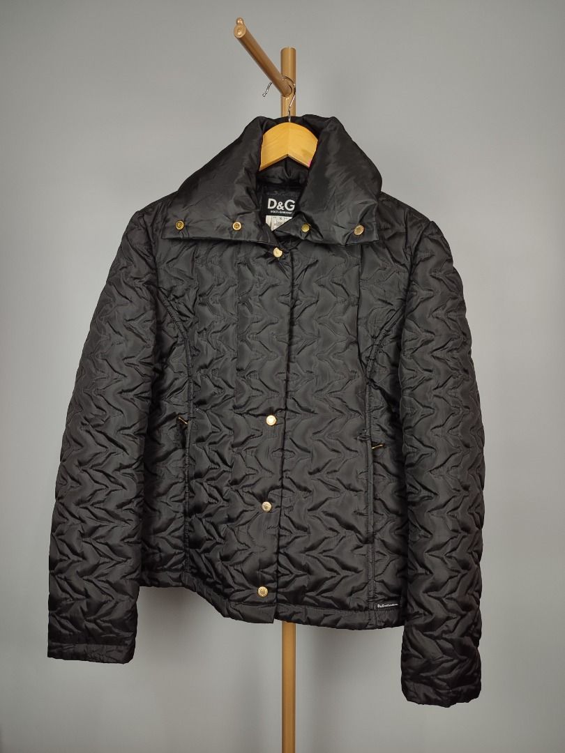 AUTHENTIC DOLCE & GABBANA QUILTED DOWN PUFFER JACKET (Category: Luxury Apparel) located in Baguio. Submitted by binibibi (Listing ID 1368744024, Image 1). Description: AUTHENTIC DOLCE & GABBANA QUILTED DOWN PUFFER JACKET (EXCELLENT CONDITION) MISSING 1 SNAP BUTTON SMALL.
