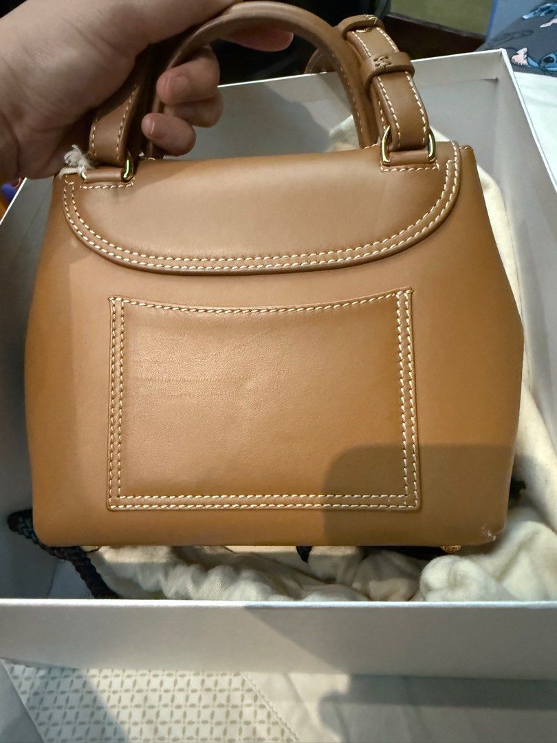Authentic Polene Numero Un (Textured Camel) (Category: Luxury Bags & Wallets) located in Manila. Submitted by chewieddog (Listing ID 1368617868, Image 2). Description: -Good as new -Minor scratches -Textured Camel -Complete Inclusions NO LOWBALLERS PLS RFS: Decluttering.