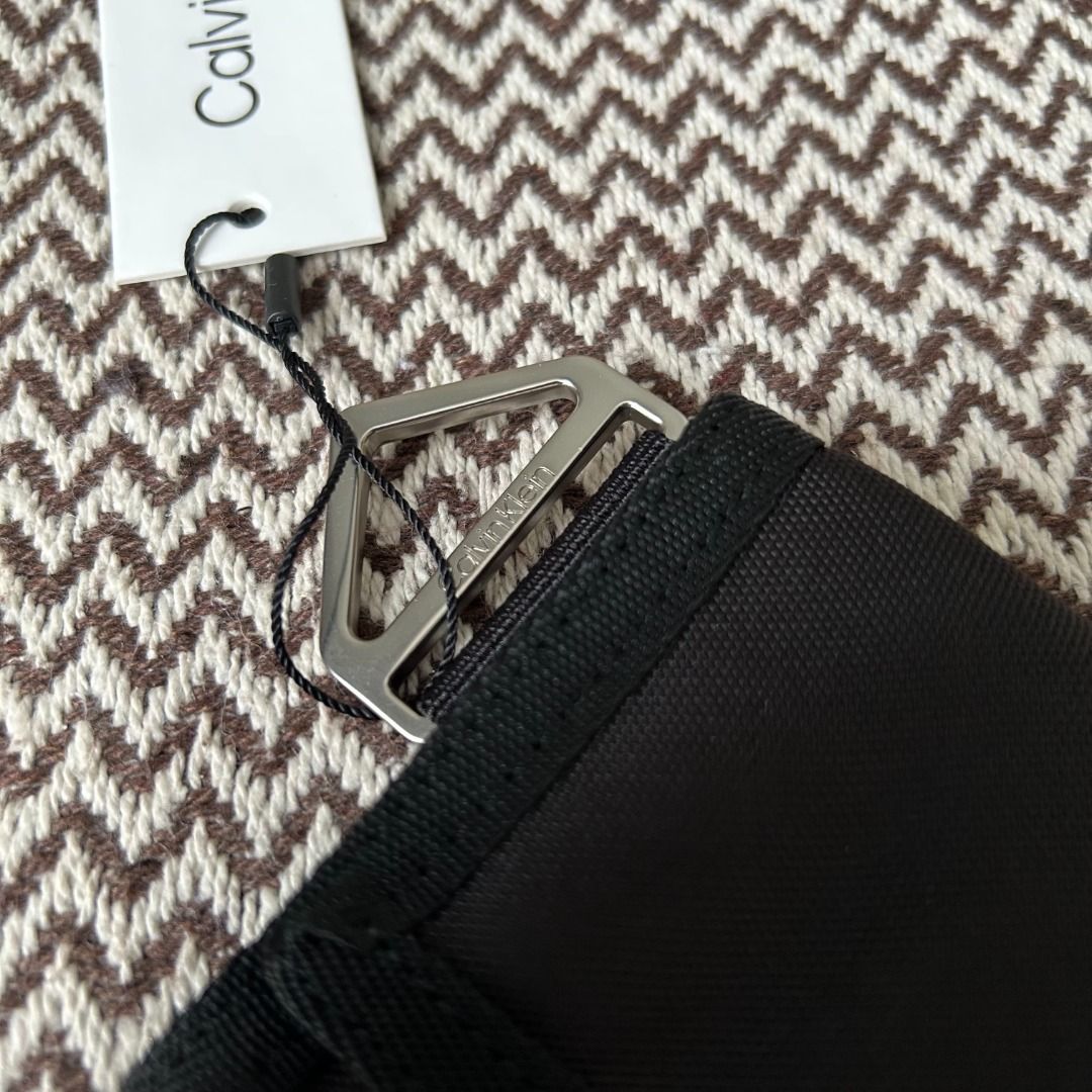 Calvin Klein Wallet (Category: Luxury Bags & Wallets) located in Paranaque City. Submitted by wolfhill (Listing ID 1368748402, Image 3). Description: 100% brand new and authentic from the USA!.