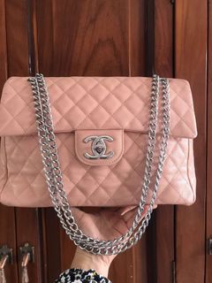 (Category: ) located in . Submitted by purse_gedo (Listing ID 1368604504, Image 1). Description: .