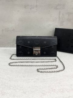 (Kategori: ) berada di . Dikirim oleh marchandmei (ID iklan 1368650513, Gambar 1). Deskripsi: .