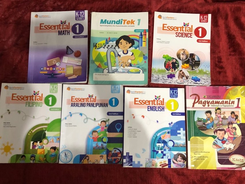 Grade 1 textbooks set (7pcs) P600 only, Hobbies & Toys, Books ...