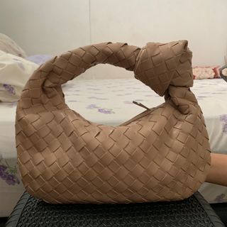 (Kategori: ) berada di . Dikirim oleh claraa13 (ID iklan 1368649876, Gambar 1). Deskripsi: .