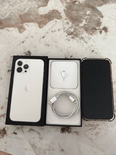 (Category: ) located in . Submitted by preloved_ellaella (Listing ID 1368594794, Image 1). Description: .