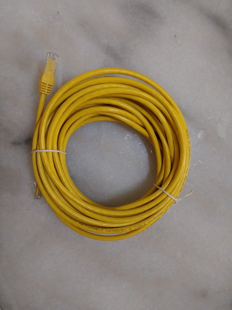 LAN Cable (Category: Cables & Adaptors) located in Singapore. Submitted by lawrenceyeo (Listing ID 1368644841, Image 1). Description: Brand new lan cable Appro 10 metres Cat 5.