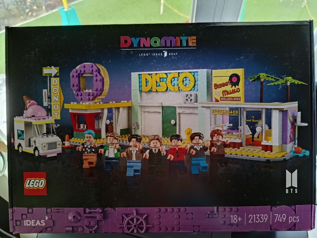 Lego Ideas 21339 BTS Dynamite Set Sealed (Category: Lego & Building Sets) located in Mandaluyong City. Submitted by grashalalala (Listing ID 1368623214, Image 1). Description: Lego Ideas 21339 BTS Dynamite Set Sealed last price already Original Lego Set Get yours in time for BTS Reunion on June 2025.