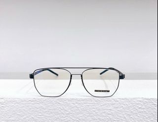 (Category: ) located in . Submitted by sunglasses.versionsale (Listing ID 1368690427, Image 1). Description: .