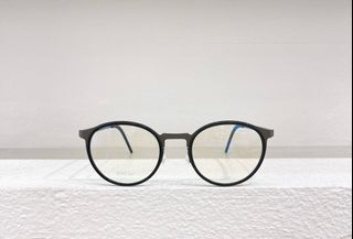 (Category: ) located in . Submitted by sunglasses.versionsale (Listing ID 1368669099, Image 1). Description: .