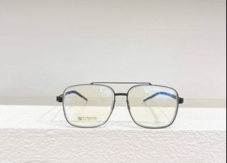 (Category: ) located in . Submitted by sunglasses.versionsale (Listing ID 1368671691, Image 1). Description: .