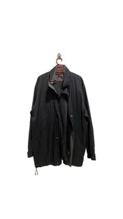 (Category: ) located in . Submitted by thrift.auz (Listing ID 1368719557, Image 1). Description: .