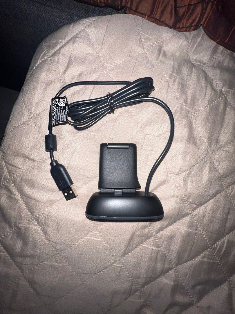 Logitech C270 HD WEBCAM (Category: Webcams) located in Quezon City. Submitted by jpmc13 (Listing ID 1368740377, Image 3). Description: Brand: Logitech Model: C270 HD WEBCAM - Widescreen HD 720p video calls - Mono noise-reducing mic - Works with: Windows, MacOS, or Chrome OS and popular calling platforms. Rfs: - used once for testing, opted to using laptops camera instead. .