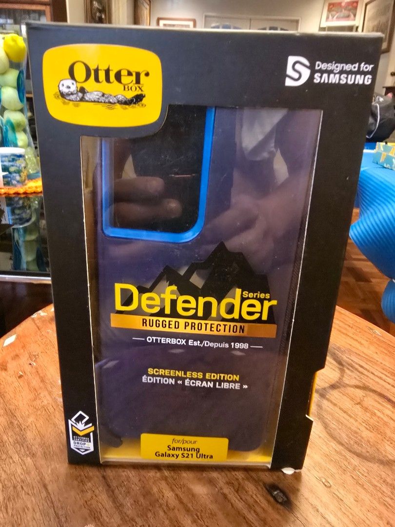 Otter case for Samsung Galaxy S21 (Category: Cases & Sleeves) located in Makati City. Submitted by nelsonl4 (Listing ID 1368657785, Image 1). Description: Unused Otter case Heavy duty and tough Protection.